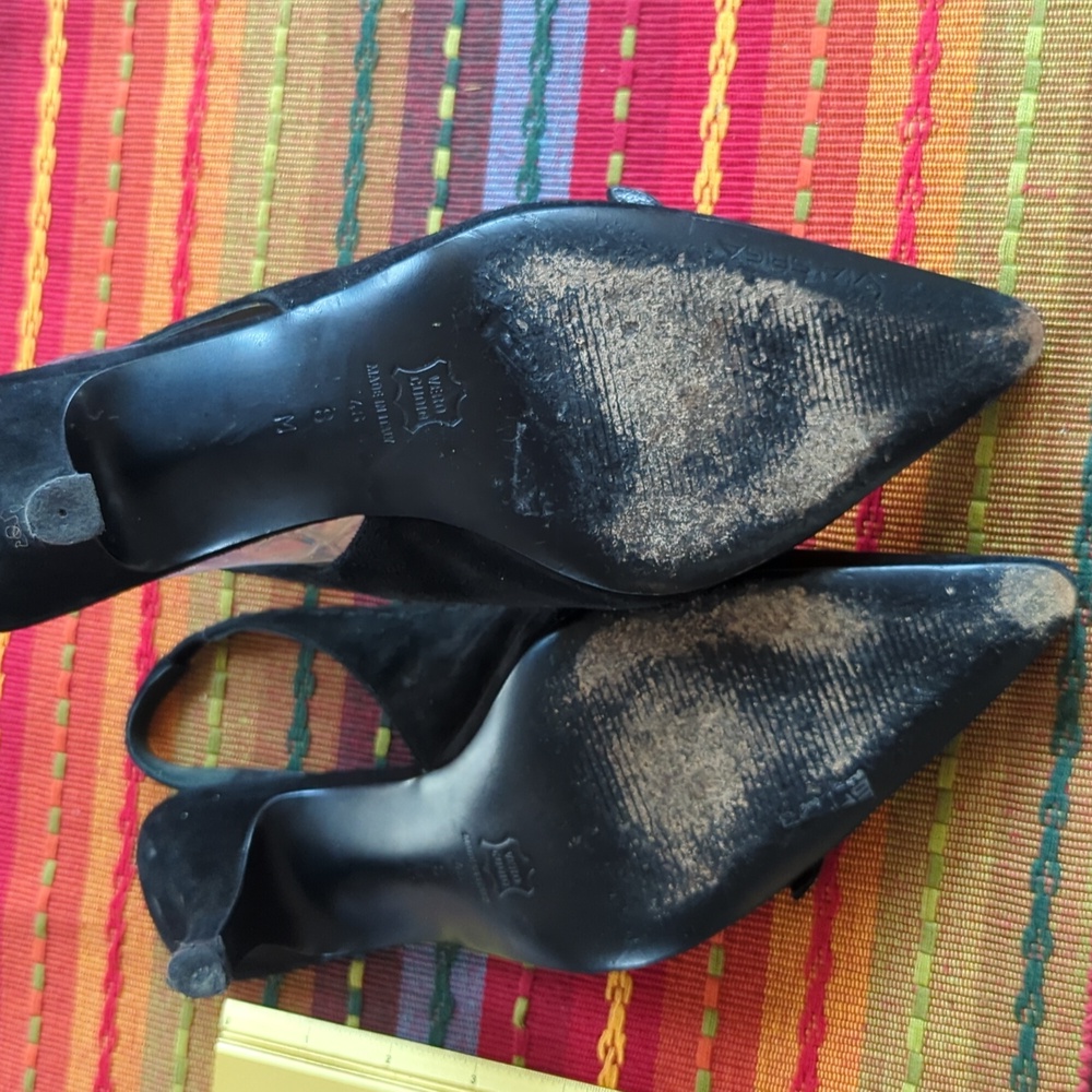 Via Spiga Black Slingback Shoe. Size 8 - Picture 4 of 5